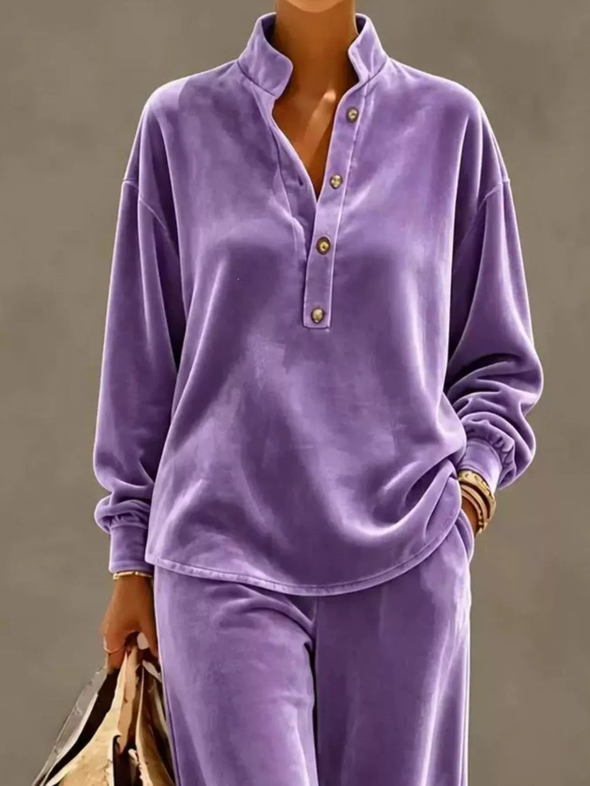 THE RELAXED VELVET WIDE-LEG SET The Nichole Collection - Official Site