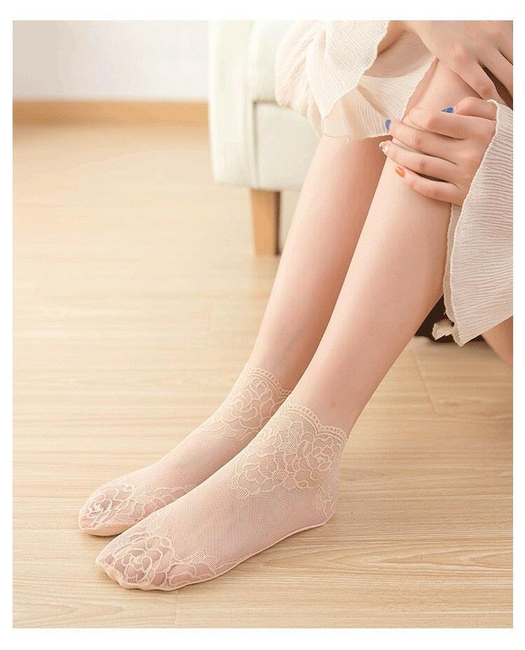 Best Seller Women’s Lace Socks – Classic Floral Pattern for Any Outfit Lace Socks ROSE-SKIN / EUR 35-41 BEST SELLER