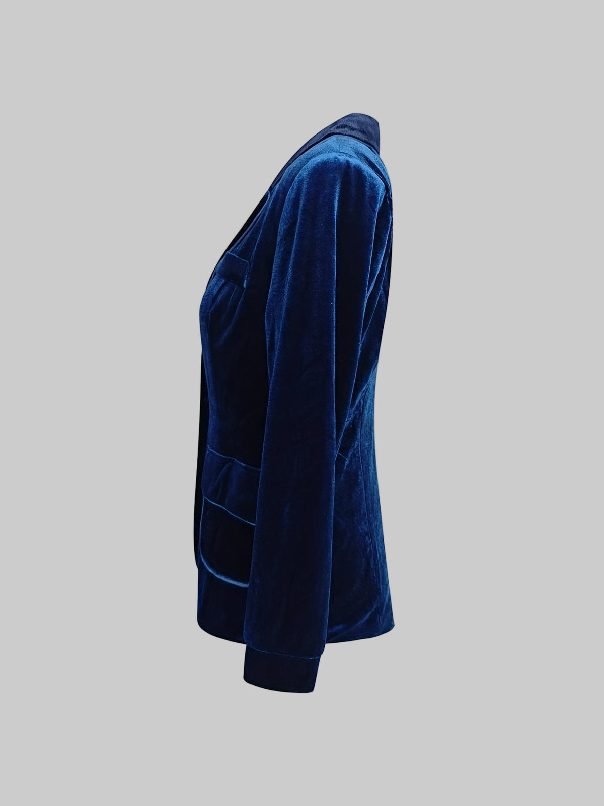 Elegant H-Silhouette Velvet Blazer with Pockets, Single-Button Closure The Nichole Collection - Official Site