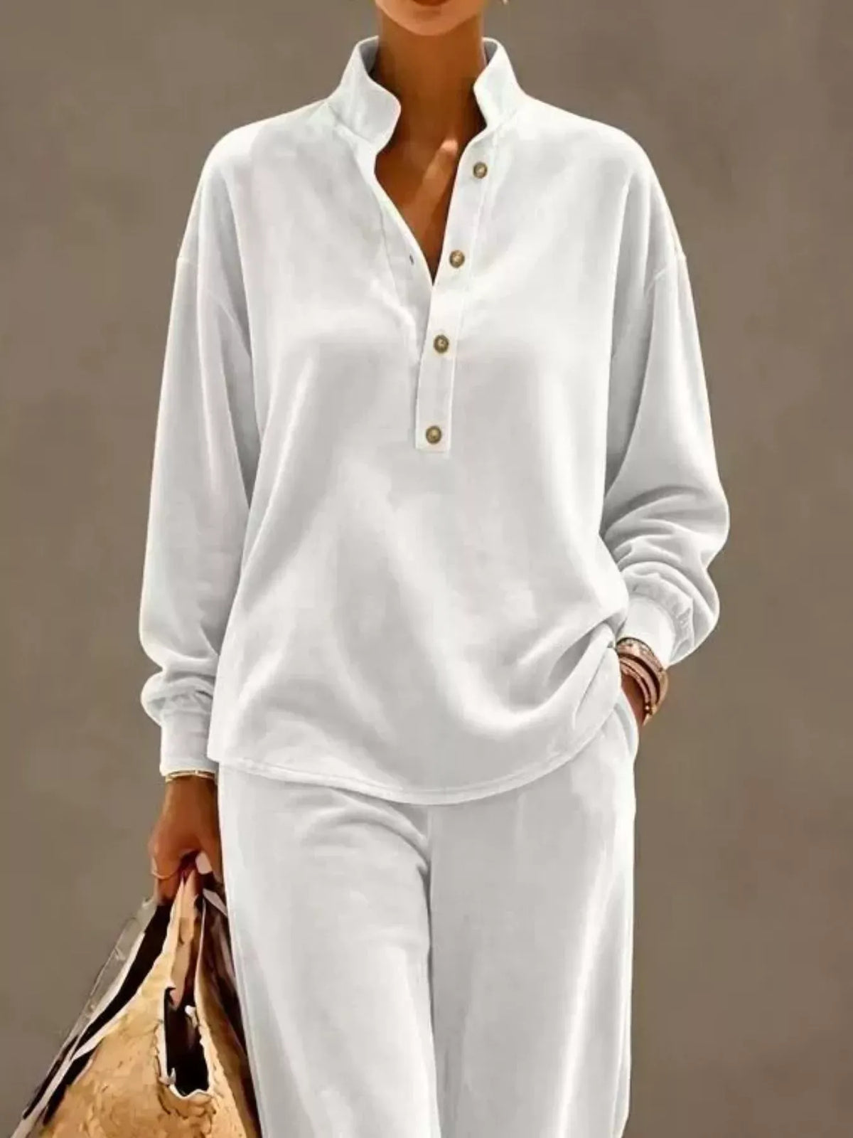 THE RELAXED VELVET WIDE-LEG SET The Nichole Collection - Official Site