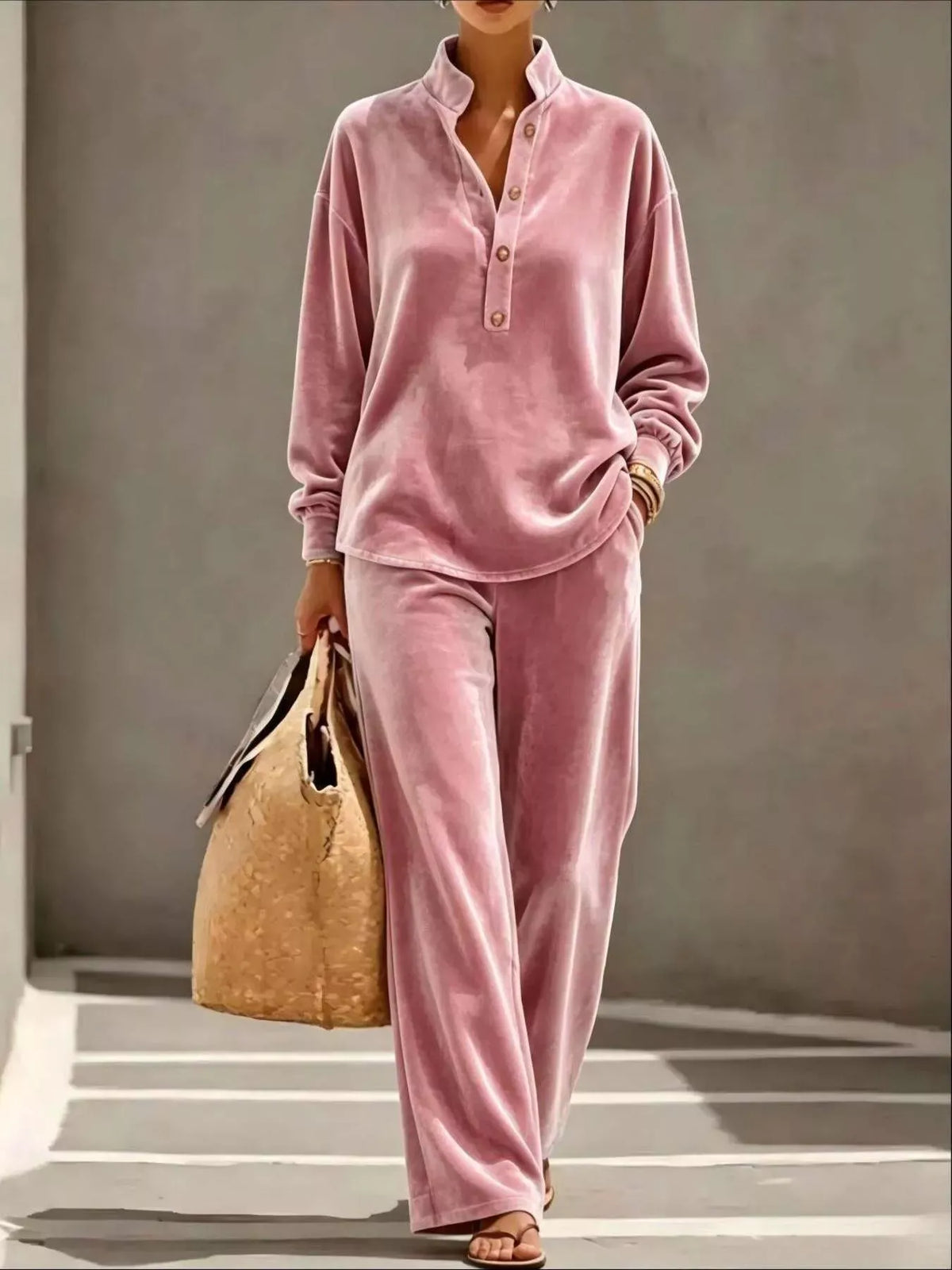 THE RELAXED VELVET WIDE-LEG SET The Nichole Collection - Official Site
