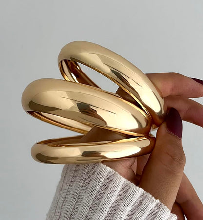 Gold Stackable Bangle Set