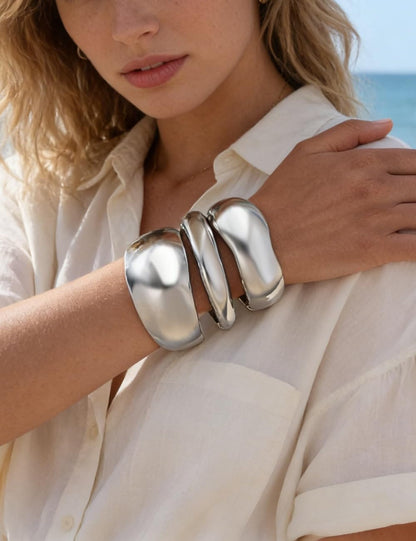 Gold Stackable Bangle Set