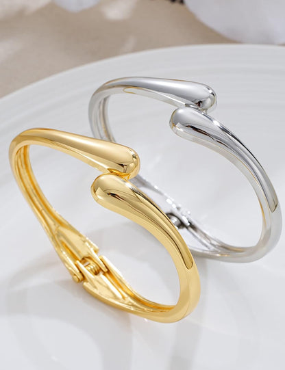 Gold Stackable Bangle Set