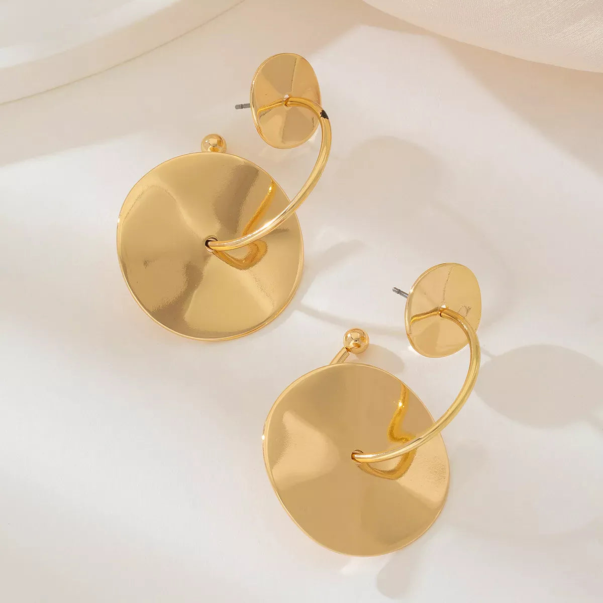 MONACO ARCHIVAL INTERLOCKING EARRINGS The Nichole Collection - Official Site