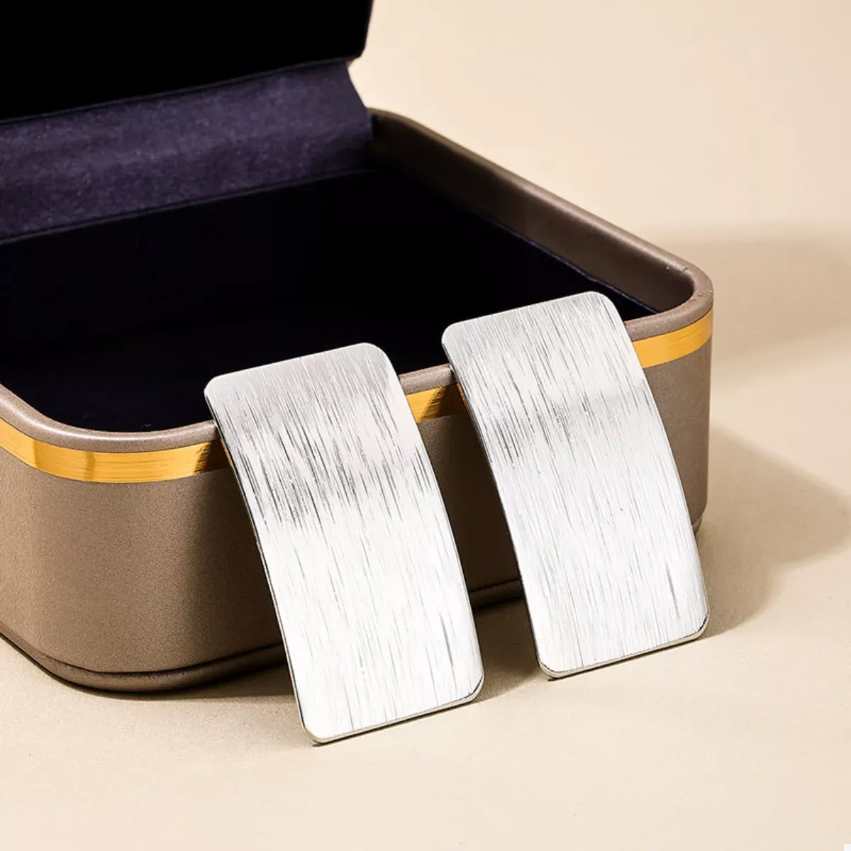 TAILORED RECTANGLE EARRINGS The Nichole Collection - Official Site
