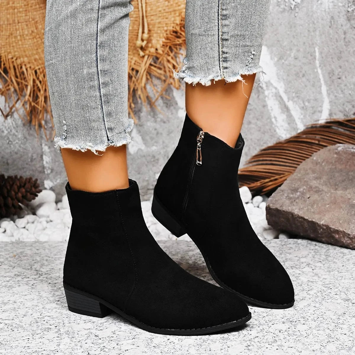 Block Heels Chelsea Boots Black / 36 The Nichole Collection