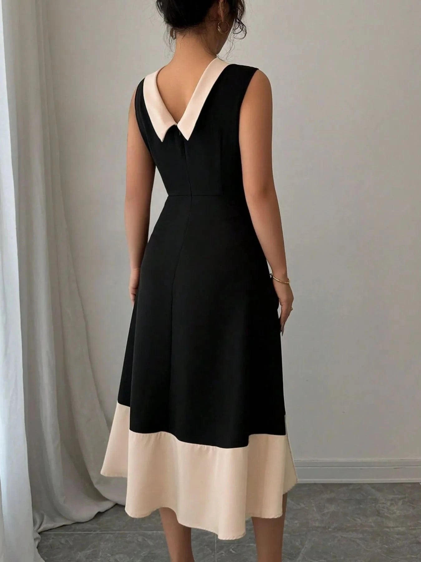 Contrast Trim Sleeveless Midi Dress Dresses The Nichole Collection