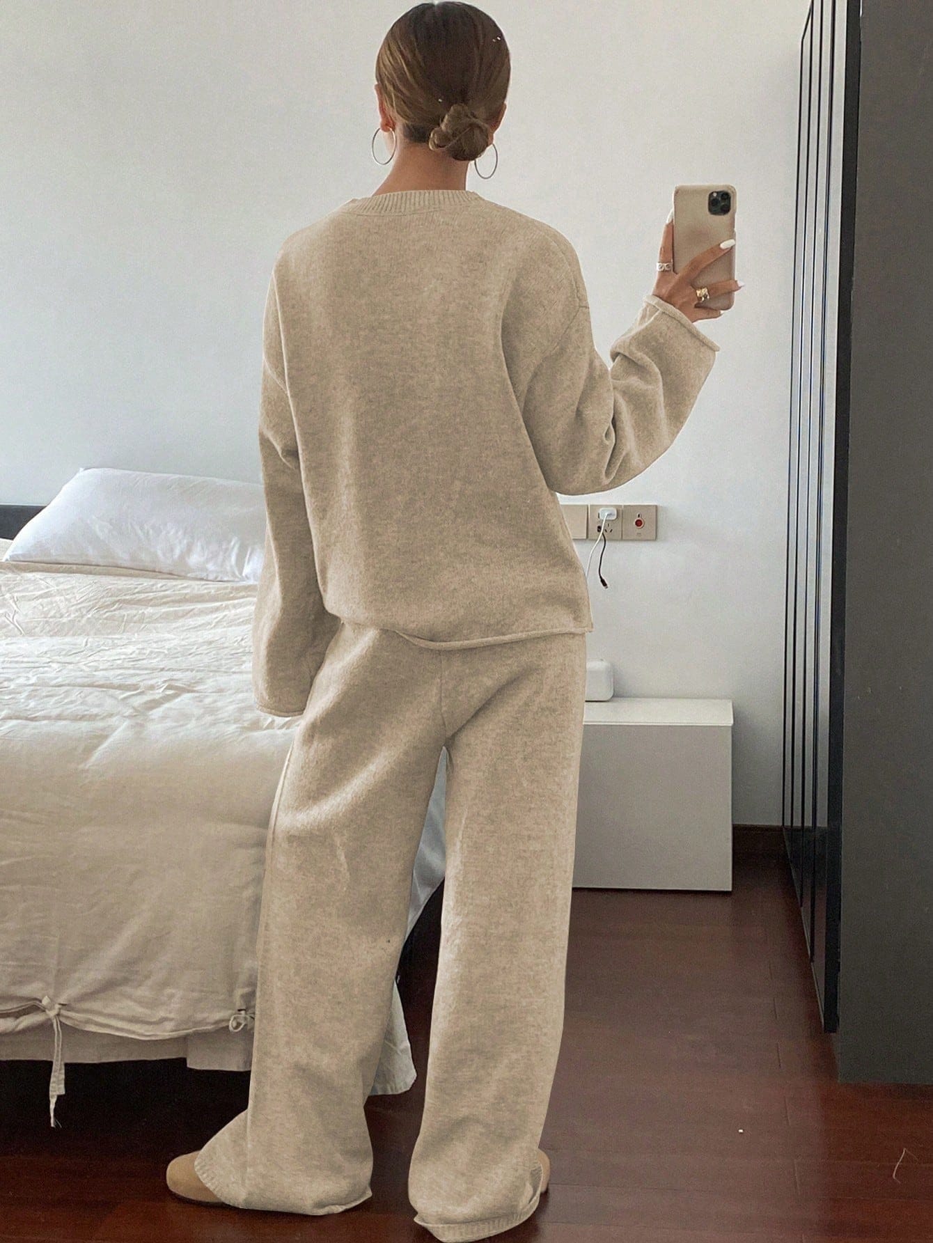 Cozy Luxe Knit Loungewear Ensemble – Contrast-Trim Oversized Sweater & Wide-Leg Pant Set The Nichole Collection