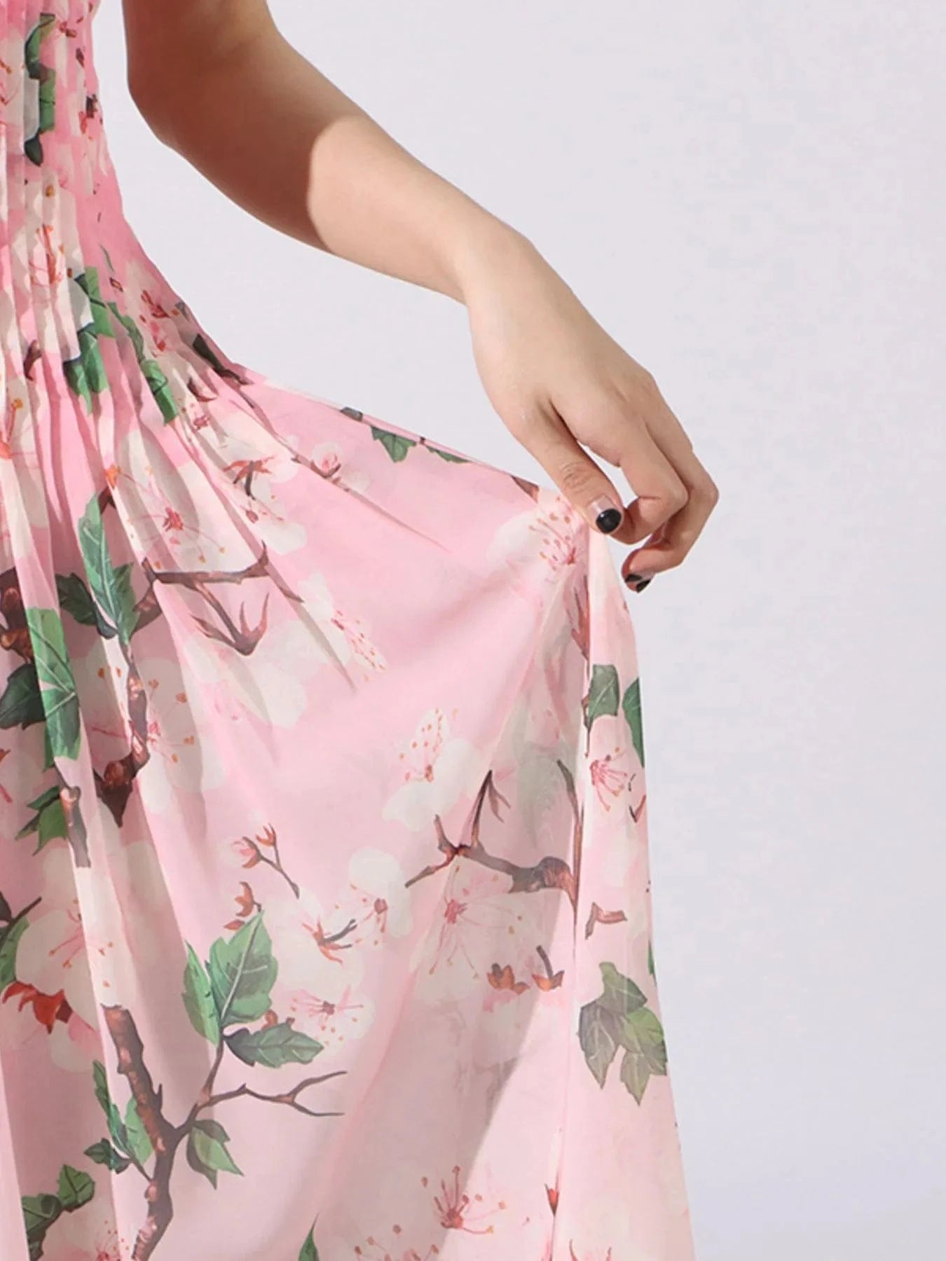 Floral Print Pleated Maxi Dress Dresses The Nichole Collection
