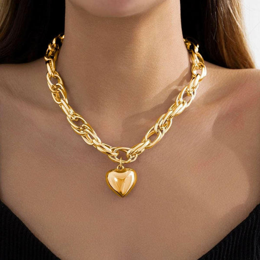 Gold Heart Pendant Necklace – Timeless Elegance with a Modern Twist Necklace Gold The Nichole Collection
