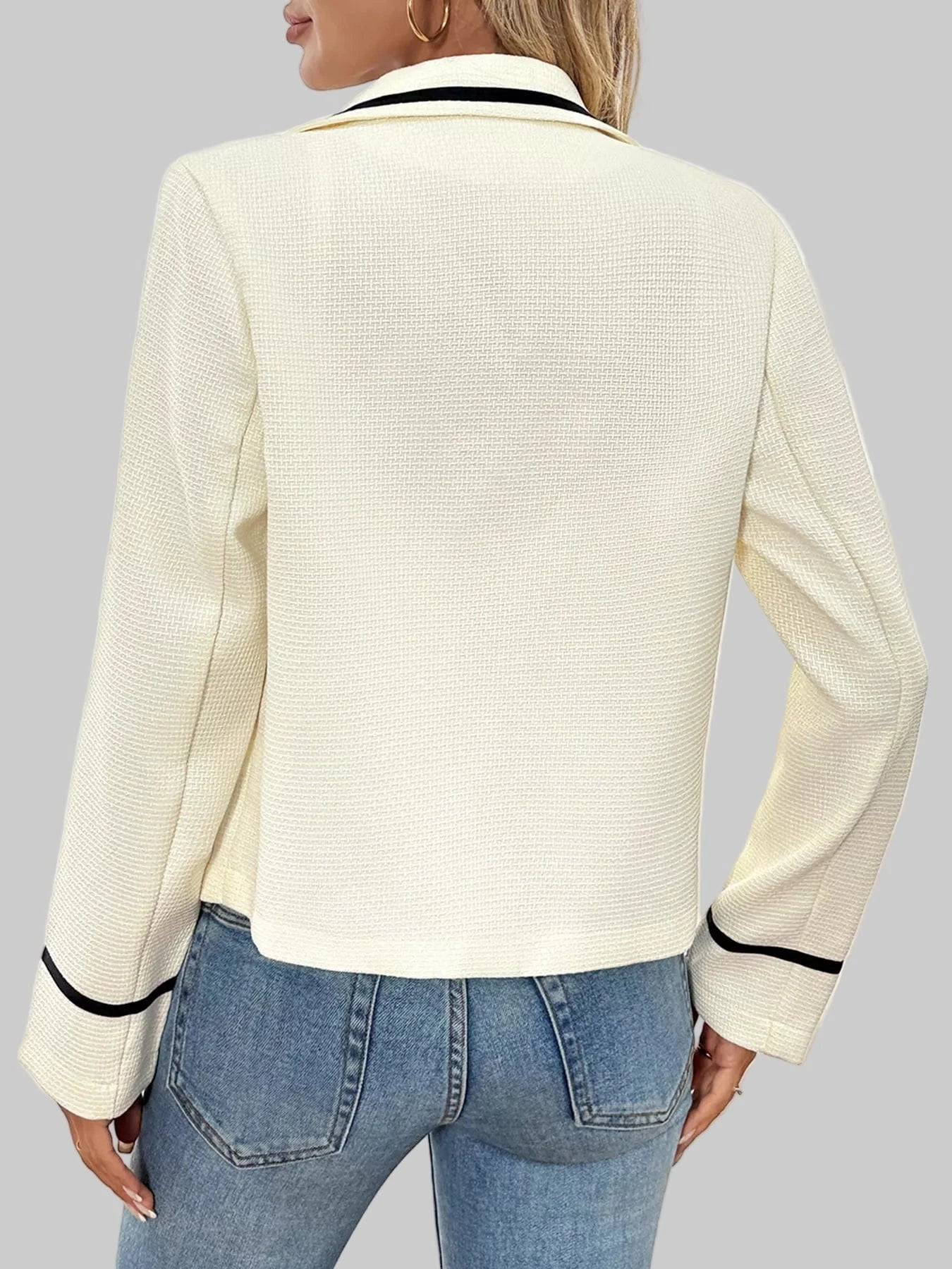Lightweight Contrast Trim Button-Up Blazer The Nichole Collection