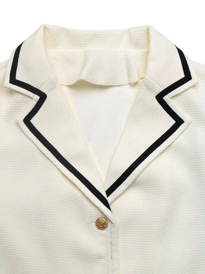 Lightweight Contrast Trim Button-Up Blazer The Nichole Collection