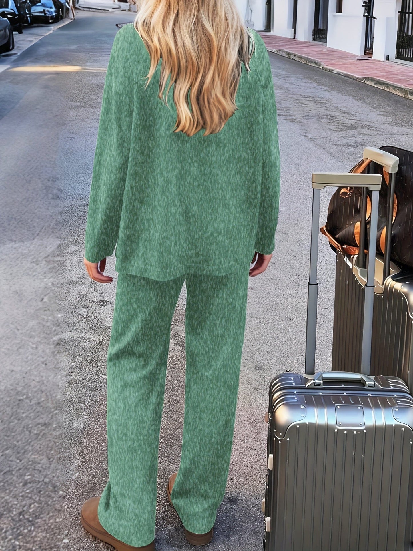 Luxe Fleece-Lined Loungewear Knit Set – Soft Round-Neck Sweater & Split-Hem Pant Ensemble The Nichole Collection