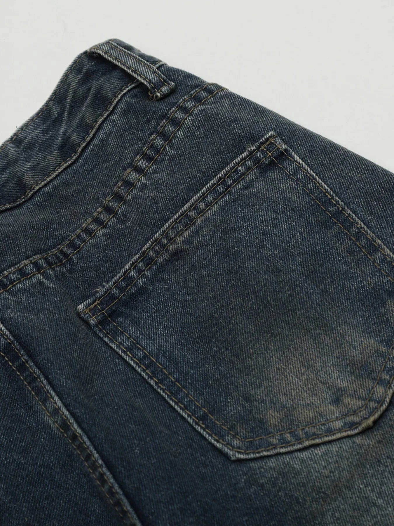 Men's Distressed Wide-Leg Vintage Jeans Trendsi