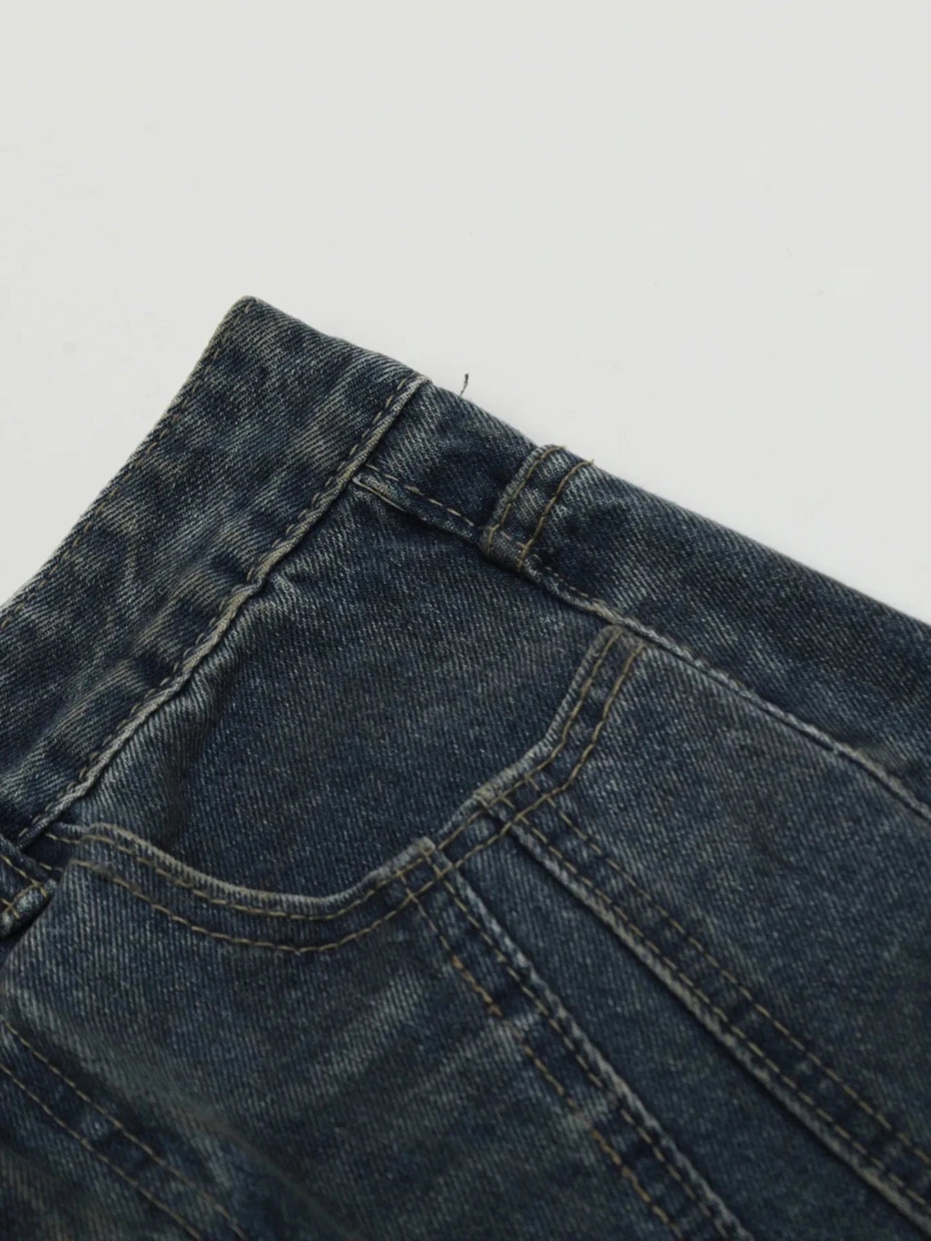 Men's Distressed Wide-Leg Vintage Jeans Trendsi