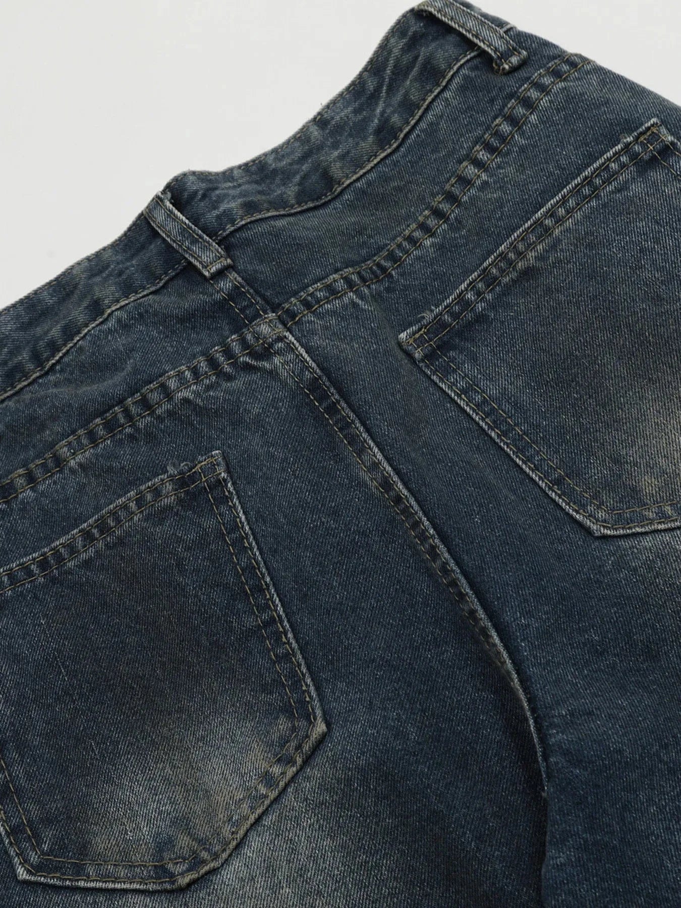 Men's Distressed Wide-Leg Vintage Jeans Trendsi