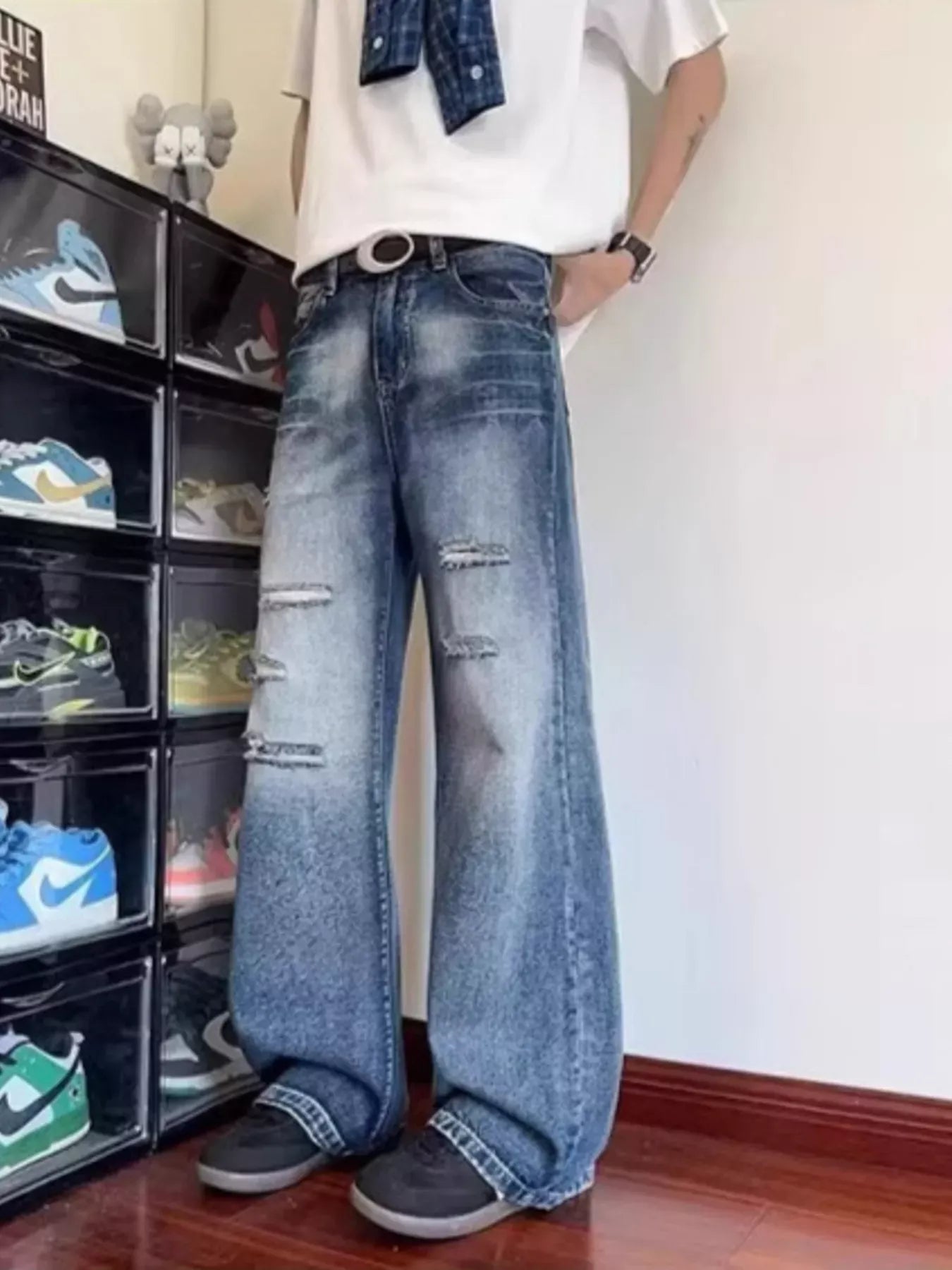 Men's Ripped Wide Leg Jeans | The Nichole Collection