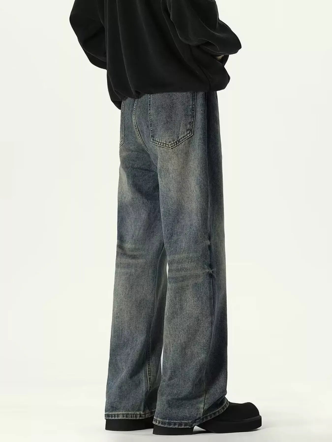 Men's Vintage Wash Relaxed Fit Jeans | The Nichole Collection