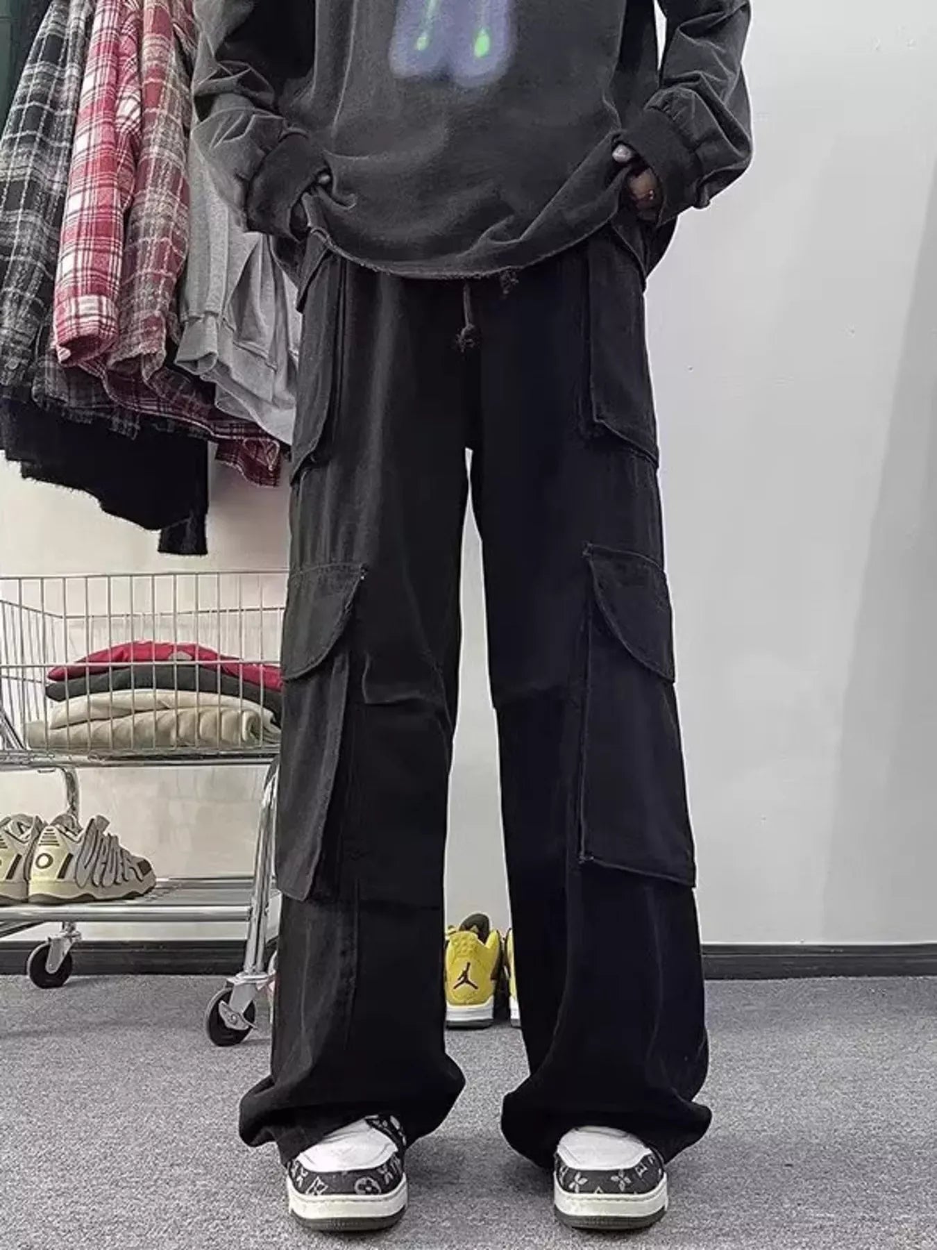 Men's Loose Fit Multi-Pocket Cargo Pants | The Nichole Collection