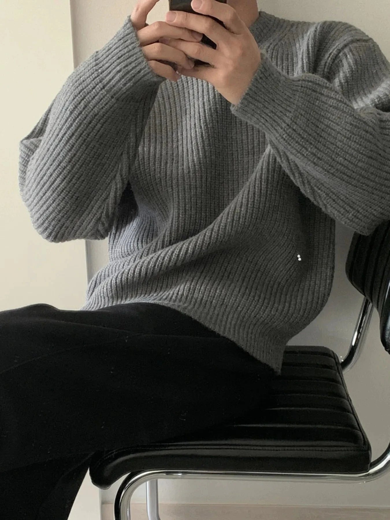 Men's Oversized Ribbed Round Neck Sweater The Nichole Collection