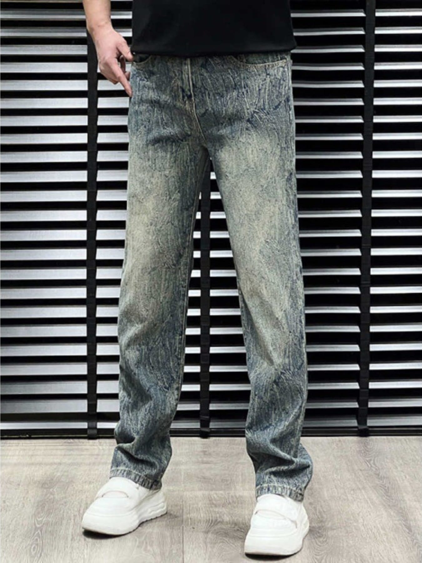 Men's Vintage Wash Relaxed Fit Jeans | The Nichole Collection