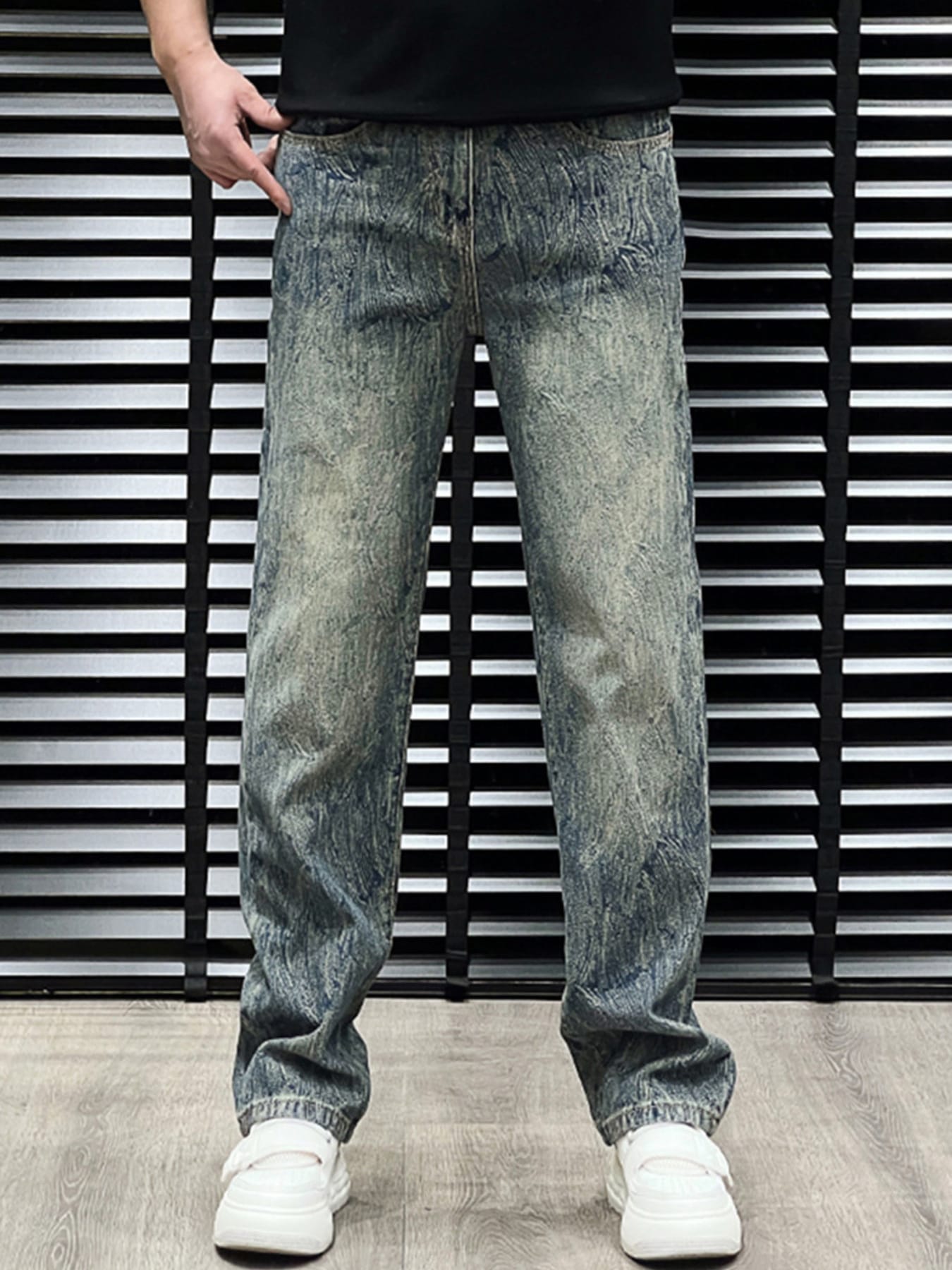 Men's Vintage Wash Relaxed Fit Jeans | The Nichole Collection