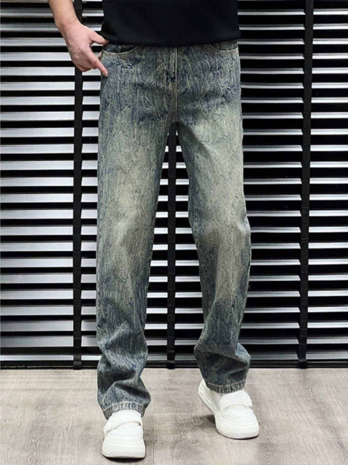 Men's Vintage Wash Relaxed Fit Jeans | The Nichole Collection