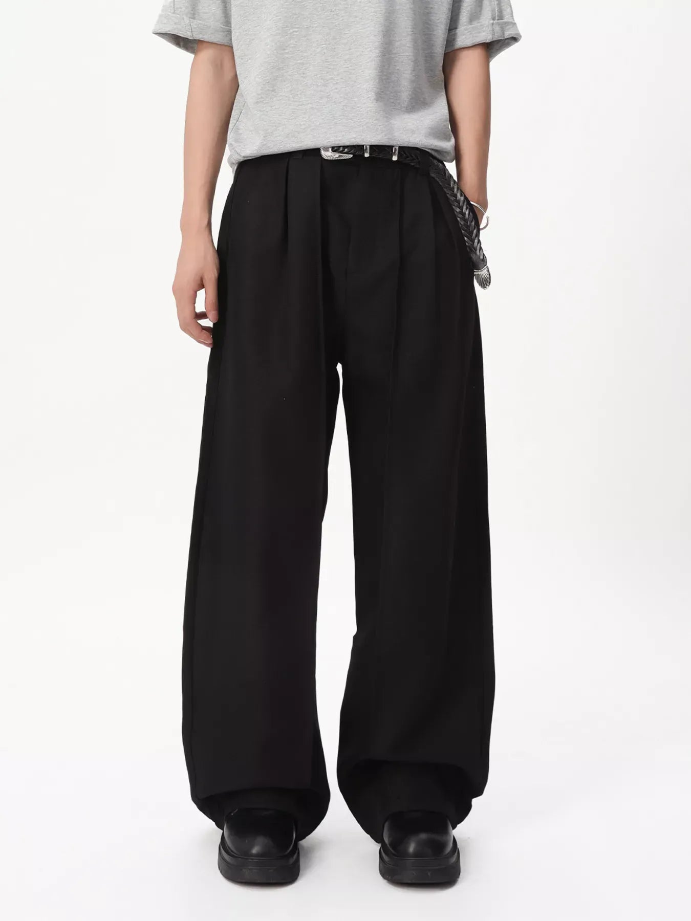 Men's Wide-Leg Pleated Pants | The Nichole Collection