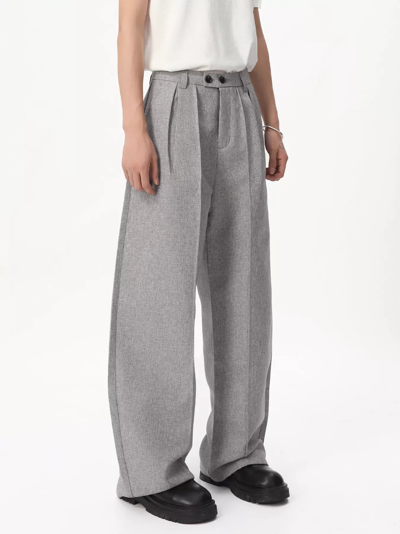 Men's Wide-Leg Pleated Pants | The Nichole Collection