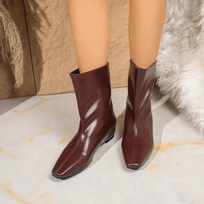Pointed Toe Leather Boots Brown / 35 The Nichole Collection