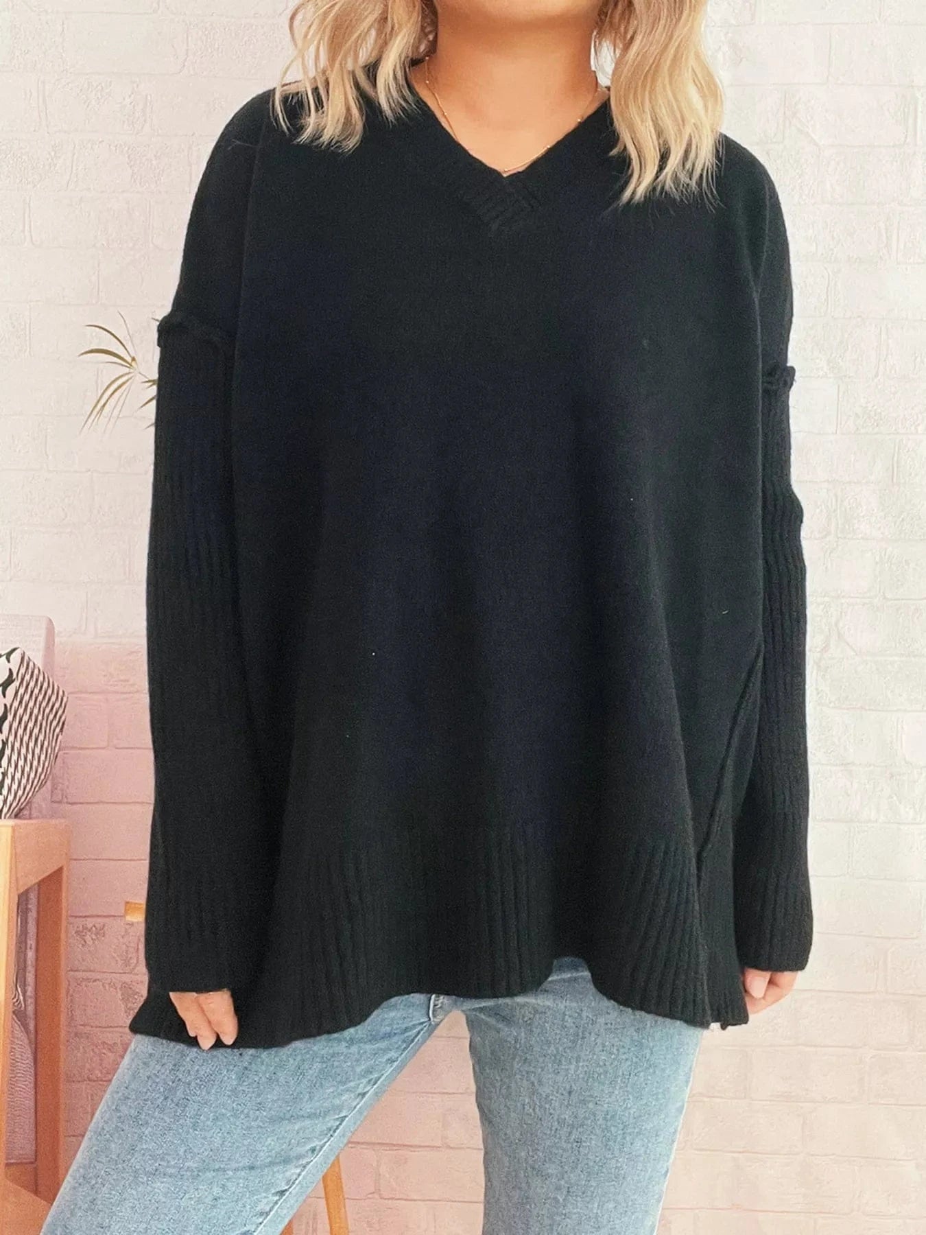 Signature Relaxed V-Neck Sweater Sweaters Black / One Size The Nichole Collection