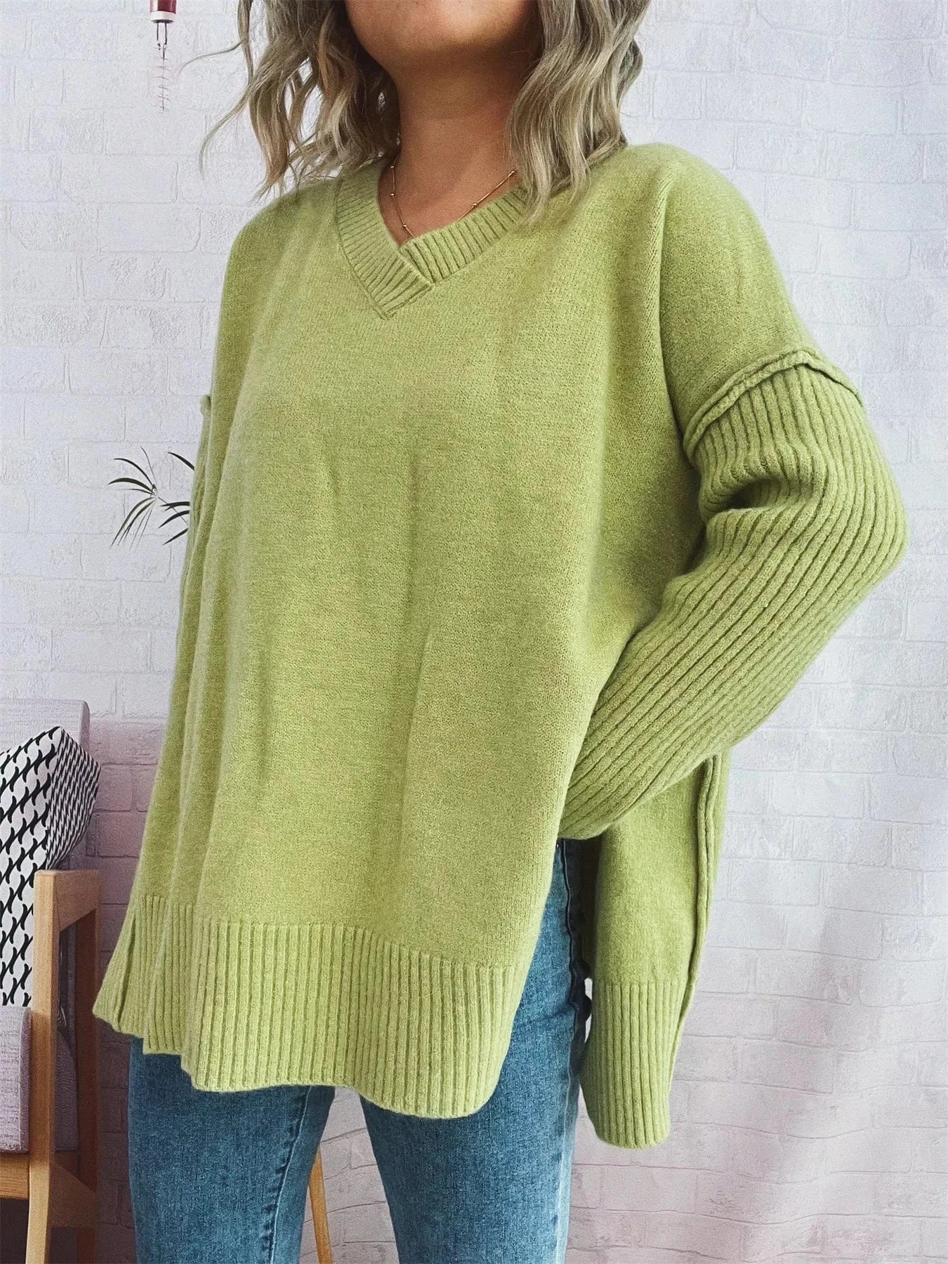 Signature Relaxed V-Neck Sweater Sweaters The Nichole Collection