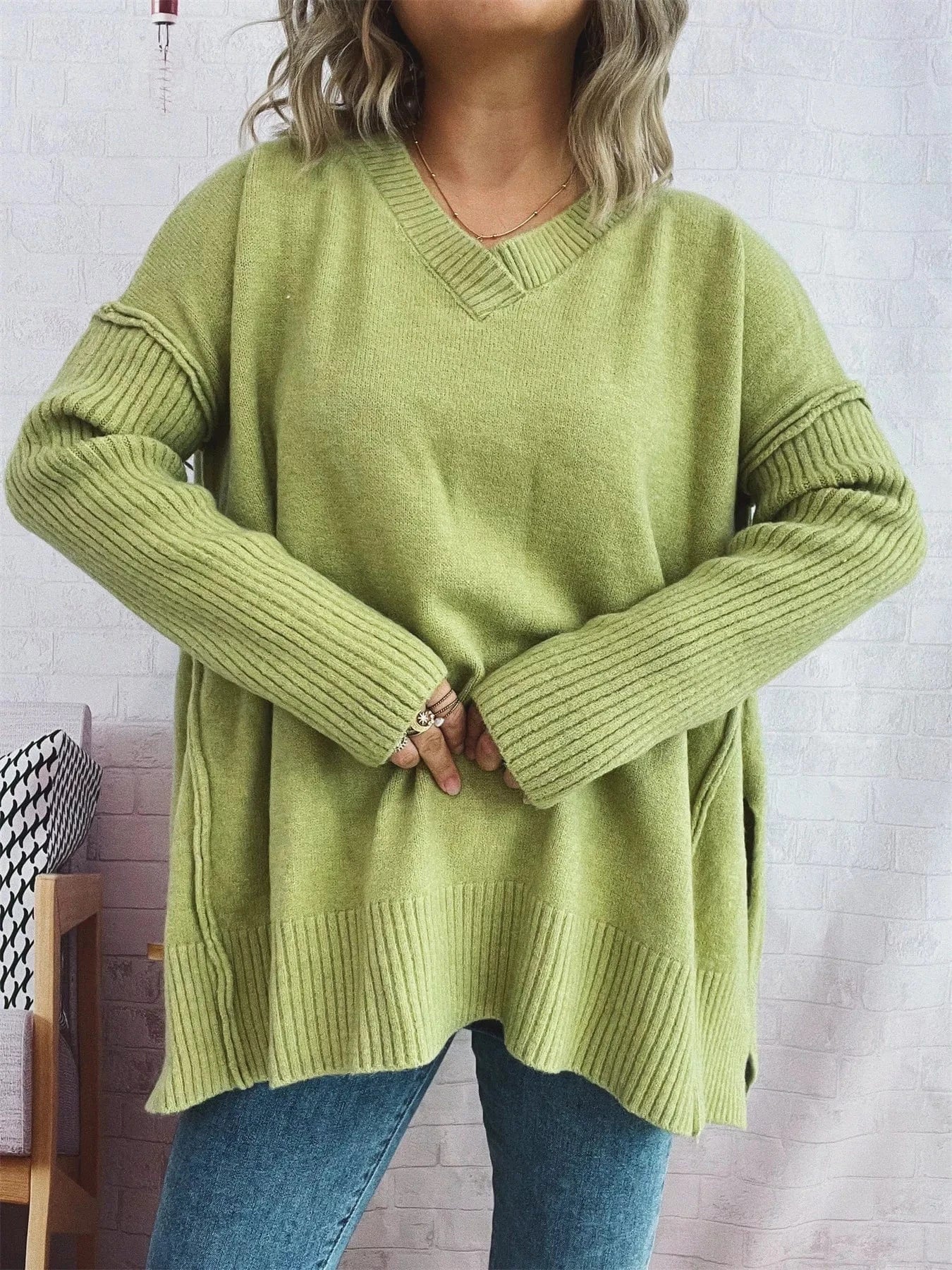 Signature Relaxed V-Neck Sweater Sweaters The Nichole Collection