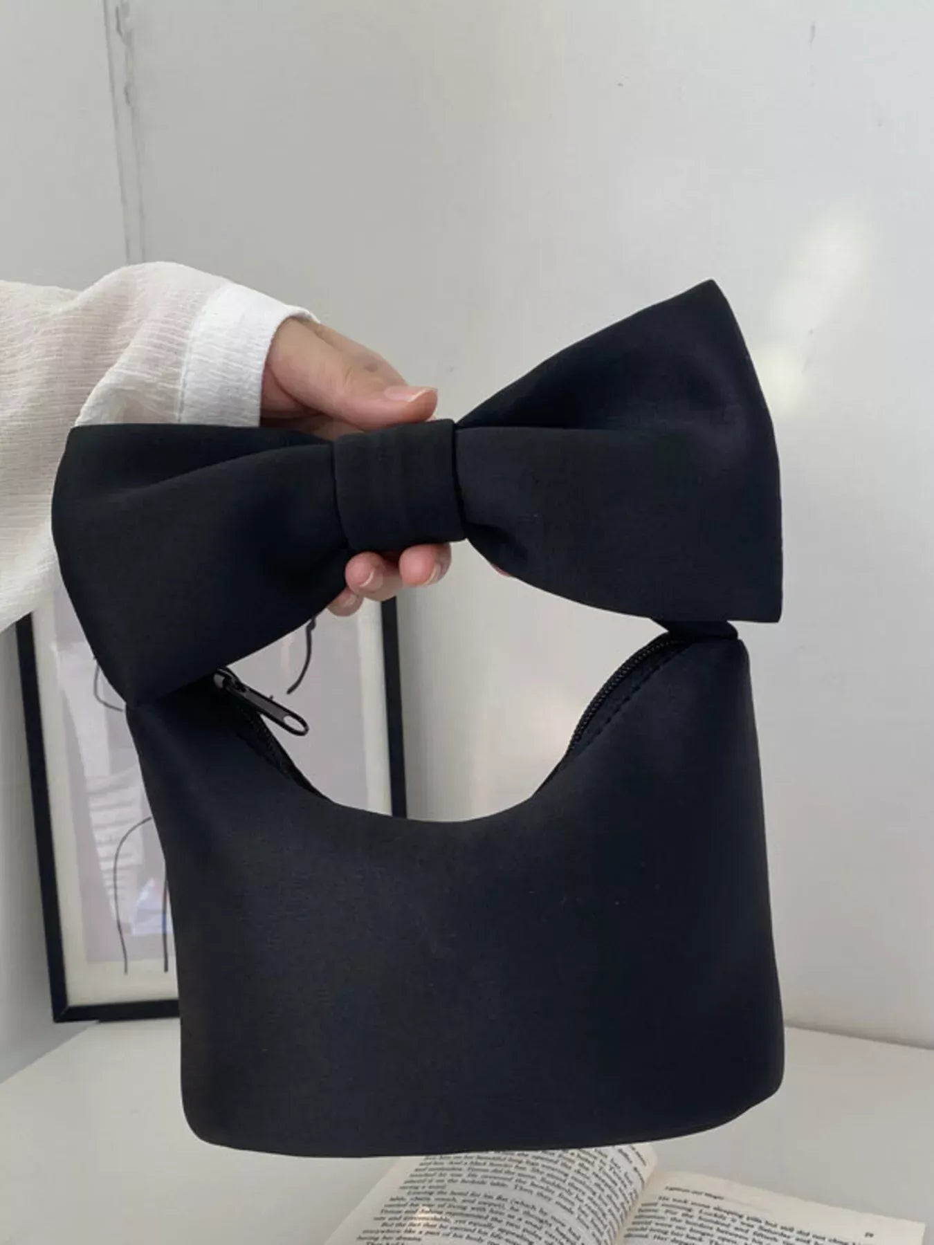 Solid Color Bow Handbag Black / ONESIZE The Nichole Collection