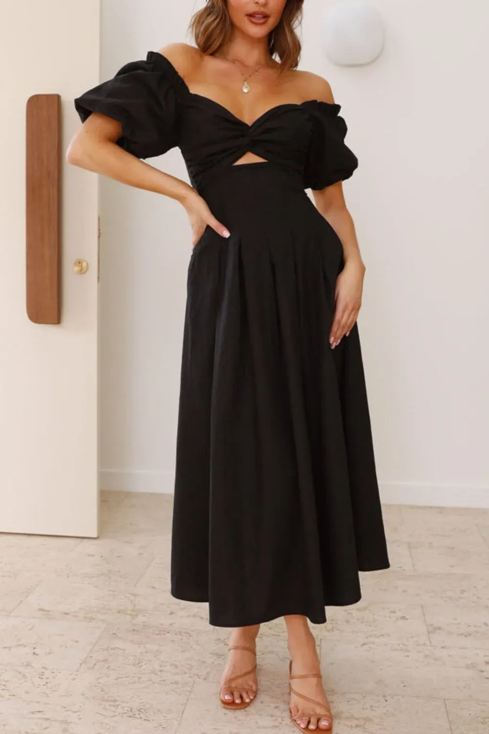 Sweetheart Neck Puff Sleeve Dress Black / S The Nichole Collection