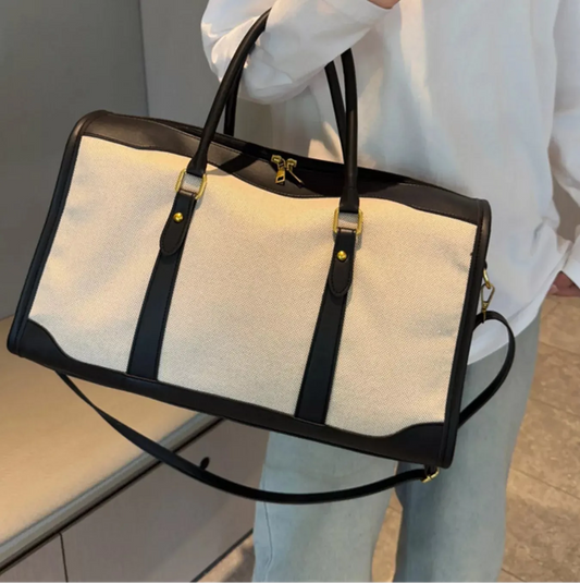 Two-Tone Travel Bag Black / One Size The Nicole Collection