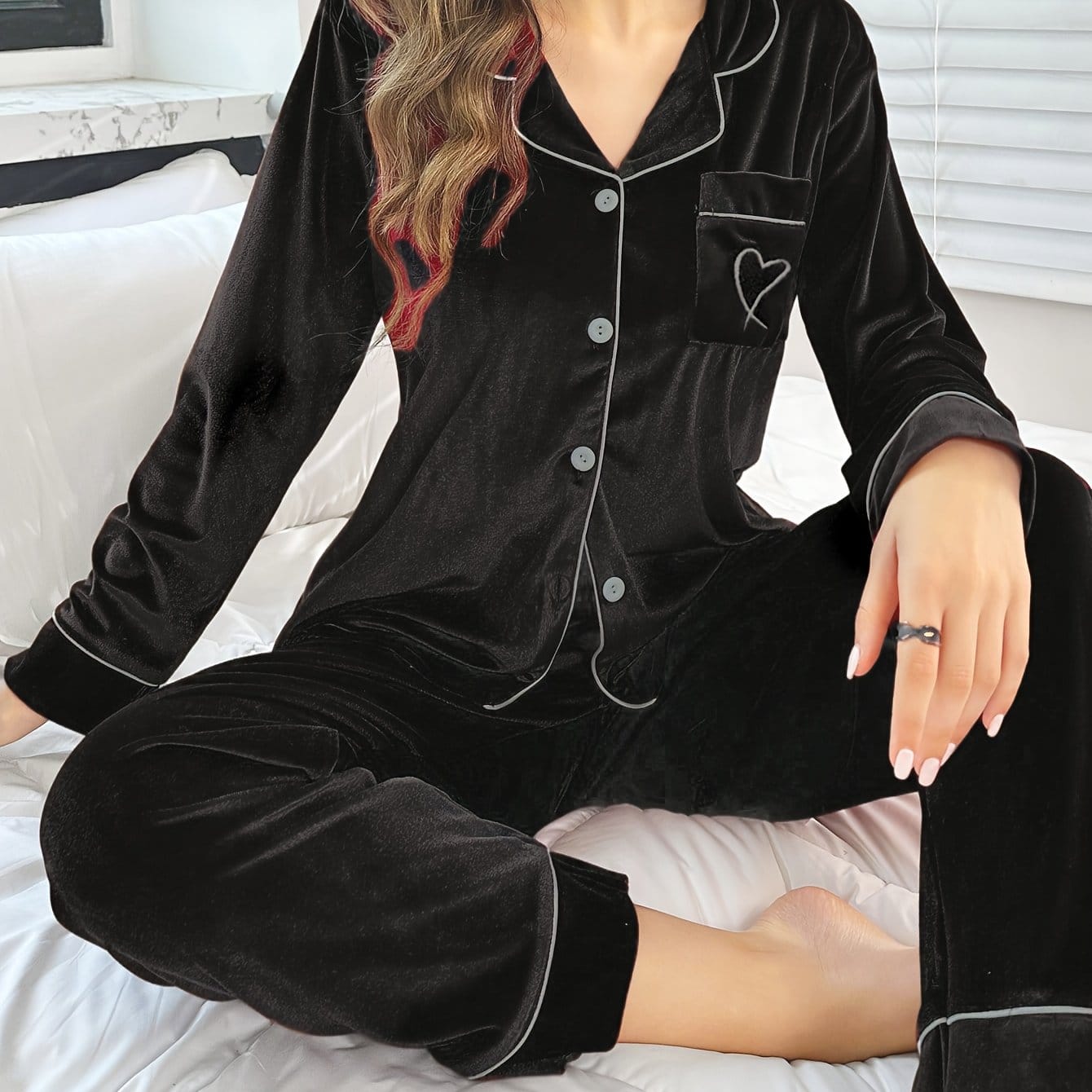 Women’s Luxe Fleece Loungewear Set with Heart Pocket Loungewear M / Black The Nichole Collection